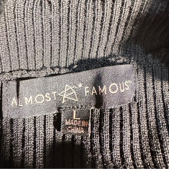 Almost Famous Floral Appliqué Long Sleeve Mock Neck Black Sweater Top Size L - Picture 10 of 13